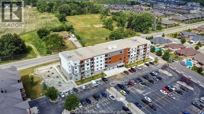 Building Photo - 4578 Huron Church Line Rd