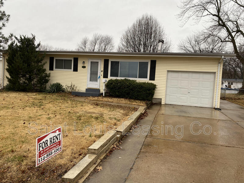 Primary Photo - 1315 Bobolink Dr
