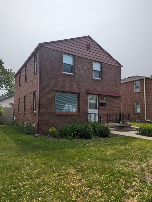 Building Photo - 3808 S Brust Ave