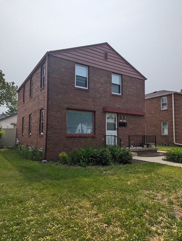 Primary Photo - 3808 S Brust Ave