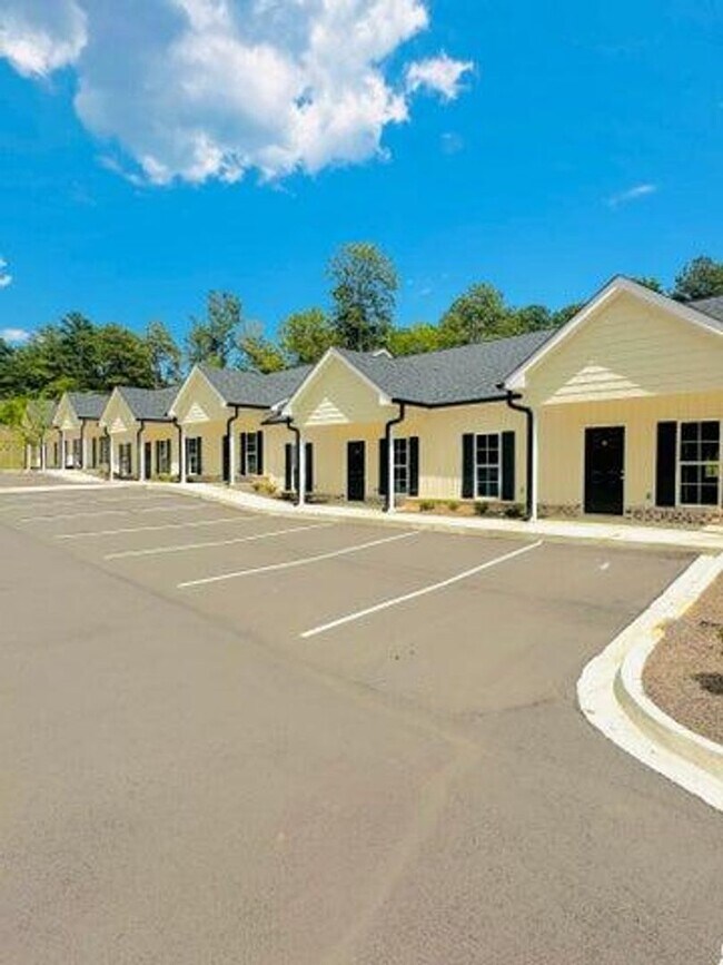 Building Photo - BRAND NEW CONSTRUCTION NEAR MEDICAL CENTER...