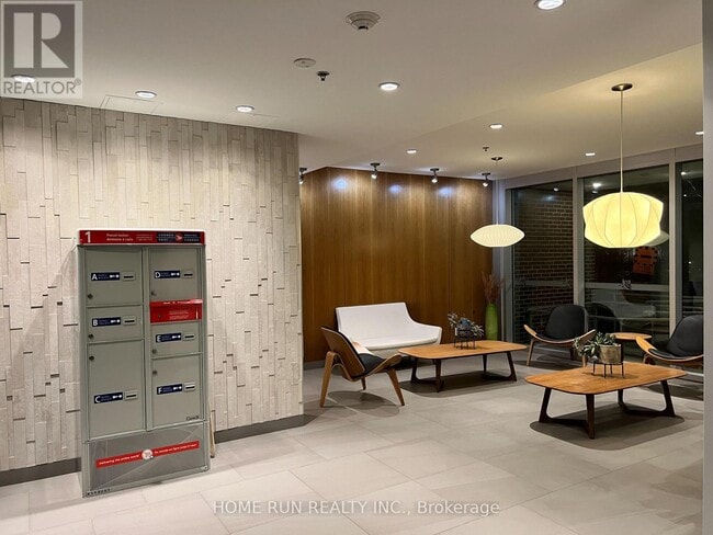 Building Photo - 300C Lett St