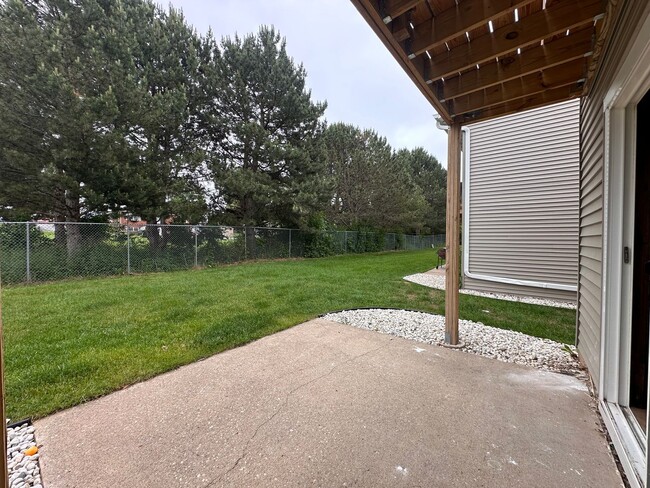 Building Photo - 2261 Imperial Ln
