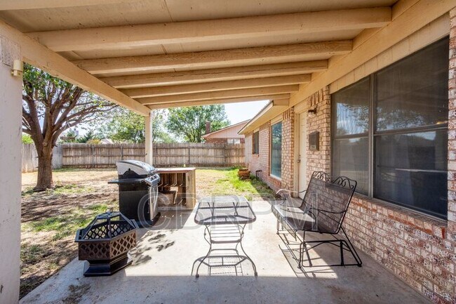 Foto del edificio - 5735 Emory St