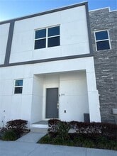 Building Photo - 399 Famagusta Dr