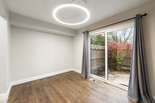 Foto del edificio - 136 Mohawk Trl