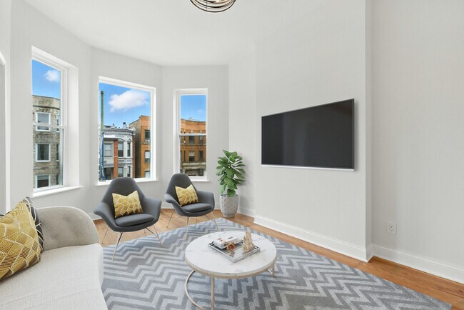 Foto del edificio - 909 W Addison St