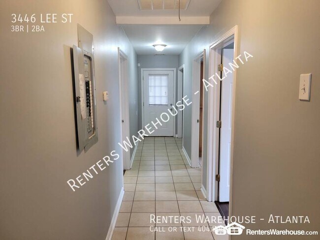 Building Photo - Charming 3 Bedroom near Airport and Virgin...