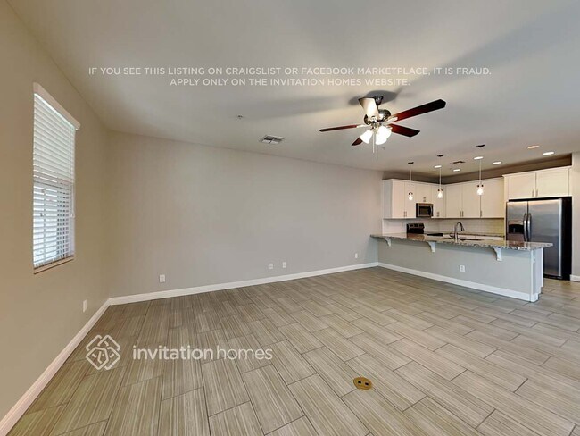 Foto del edificio - 20613 W White Rock Rd