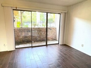 Building Photo - 2300 Old Spanish Trl