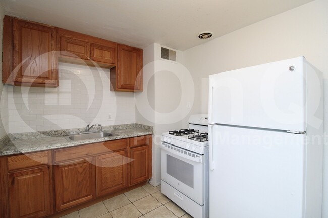 Foto del edificio - 3122 E Hubbell St