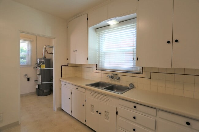 Building Photo - Beautiful home in Turlock