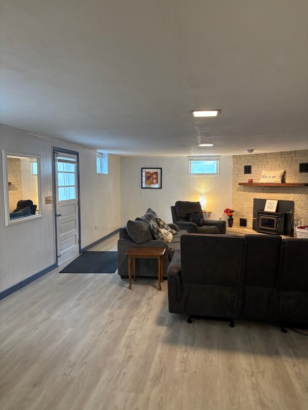 Foto del edificio - 13 Pennwood Rd