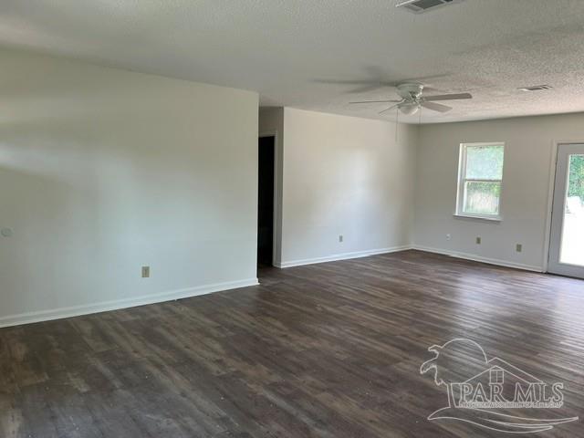 Foto del edificio - 3244 Maplewood Dr