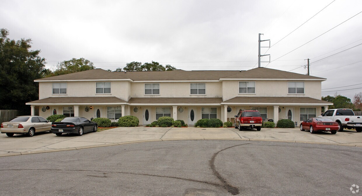 Foto del edificio - 1945-1955 Karly Ct