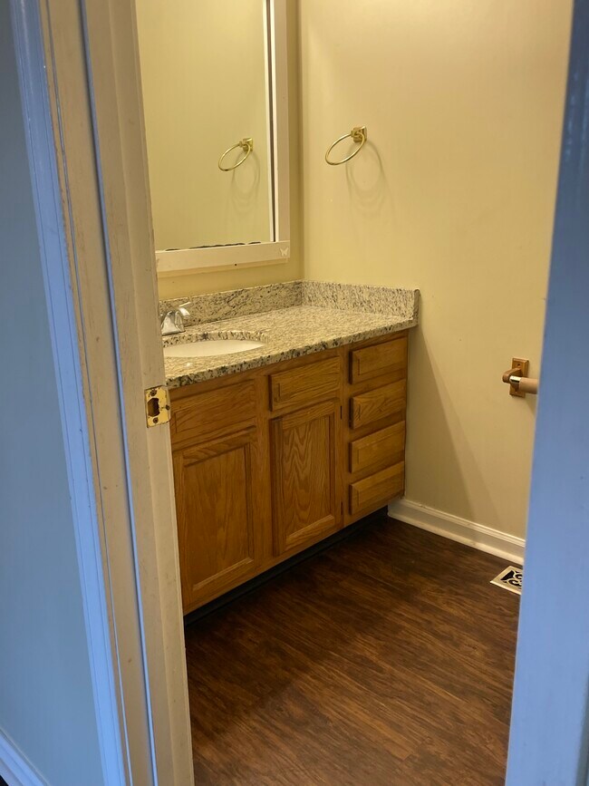 Building Photo - 1231 Berdine Way