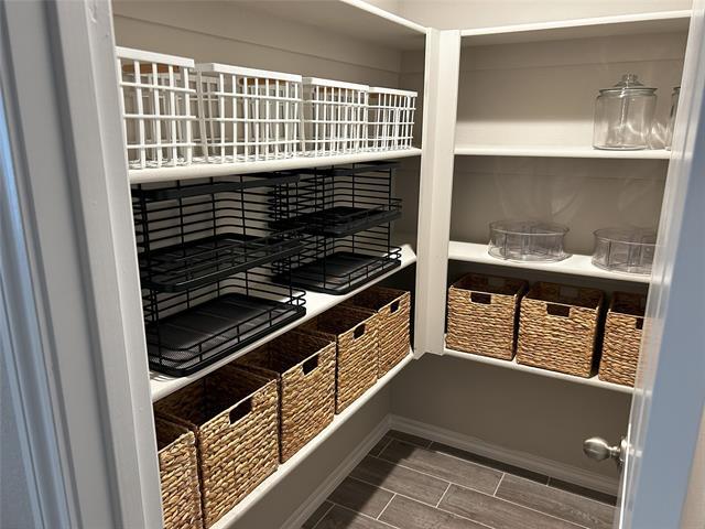 Foto del edificio - 6309 Woodbury Ct