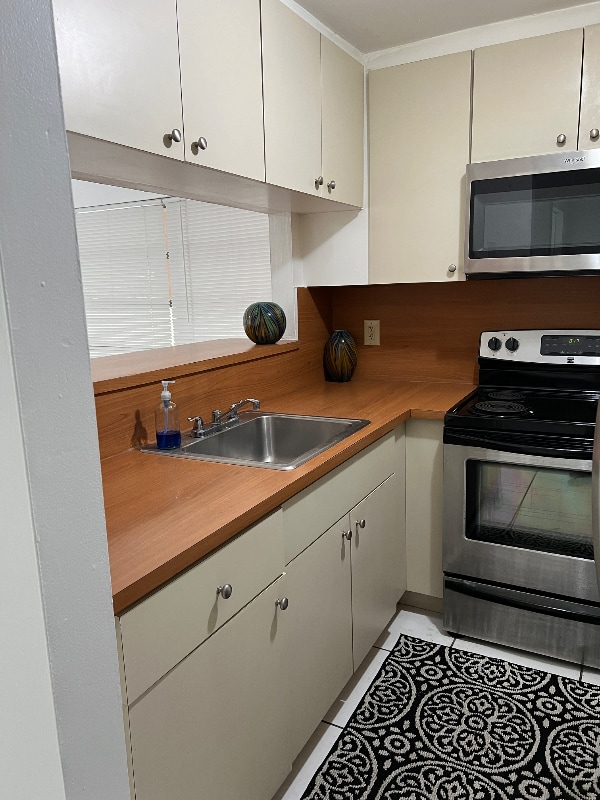 Photo - 22 Avenue NW Flagler St