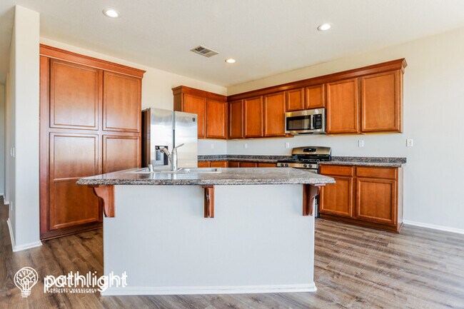 Foto del edificio - 11754 Tiffany Street, victorville, CA, 92392