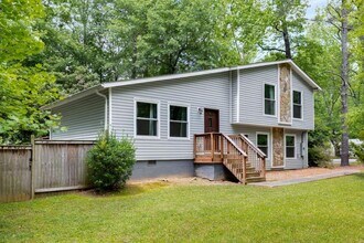 Building Photo - 1741 Branch View Dr