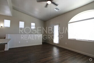 Building Photo - 240 W Juniper Ave