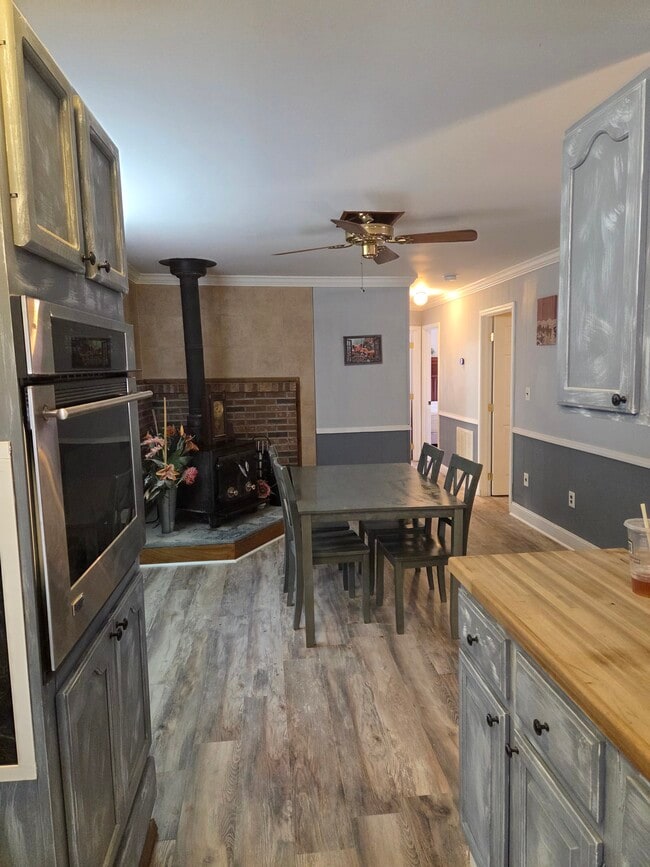 Building Photo - 1748 Paulas Huskey Cir