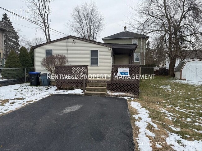 Photo - 1511 Plum St House