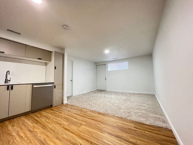 Building Photo - 415 Stadium Ave