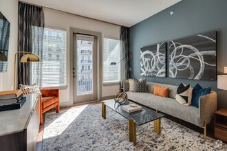 2BR, 2BA - 1,075SF - Reverie at River Hollow