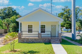 Building Photo - 519 N B St