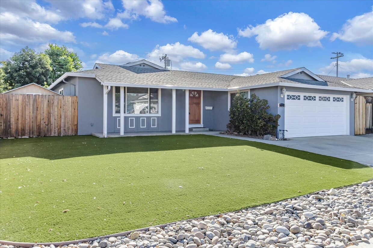 Primary Photo - Home Near 85 and Almaden available for rent