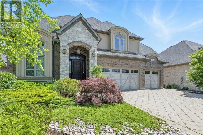 Building Photo - 494 Deer Ridge Dr