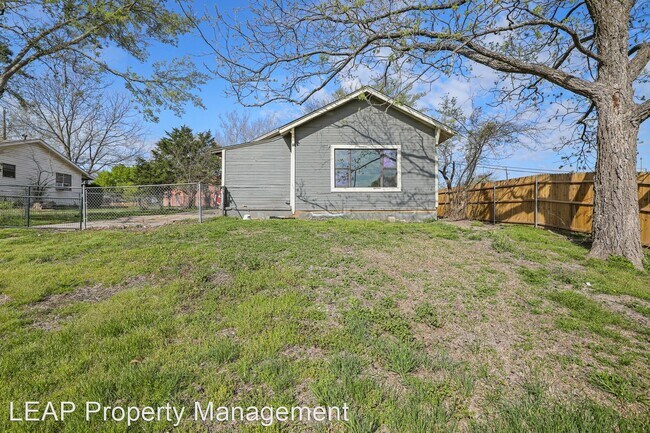 Foto del edificio - 2 br, 2 bath House - 211 S Business Highwa...