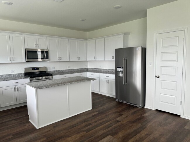 Foto del edificio - 100 acorn circle