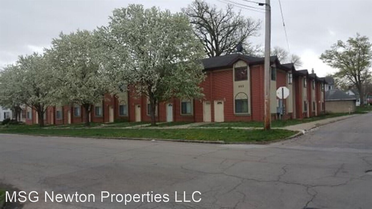 Primary Photo - 503 N 3rd Ave E