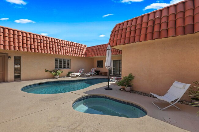 Building Photo - 72816 Mesa View Dr