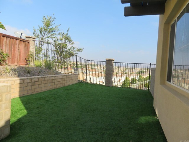 Building Photo - 2237 Las Cruces St