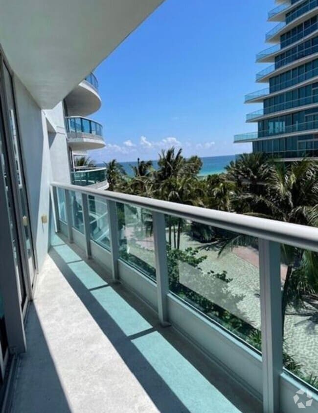 Building Photo - 9401 Collins Ave