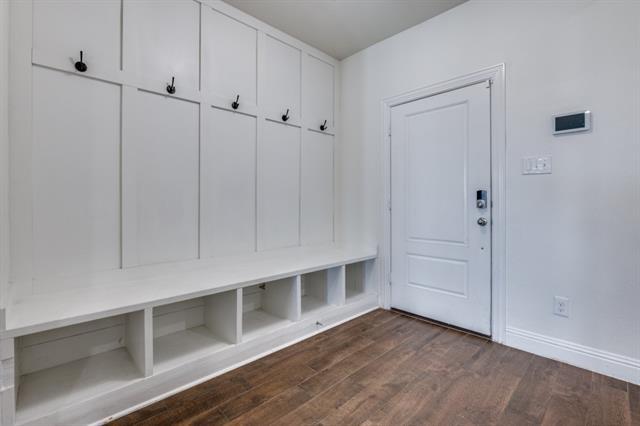 Foto del edificio - 11008 Culberson Dr