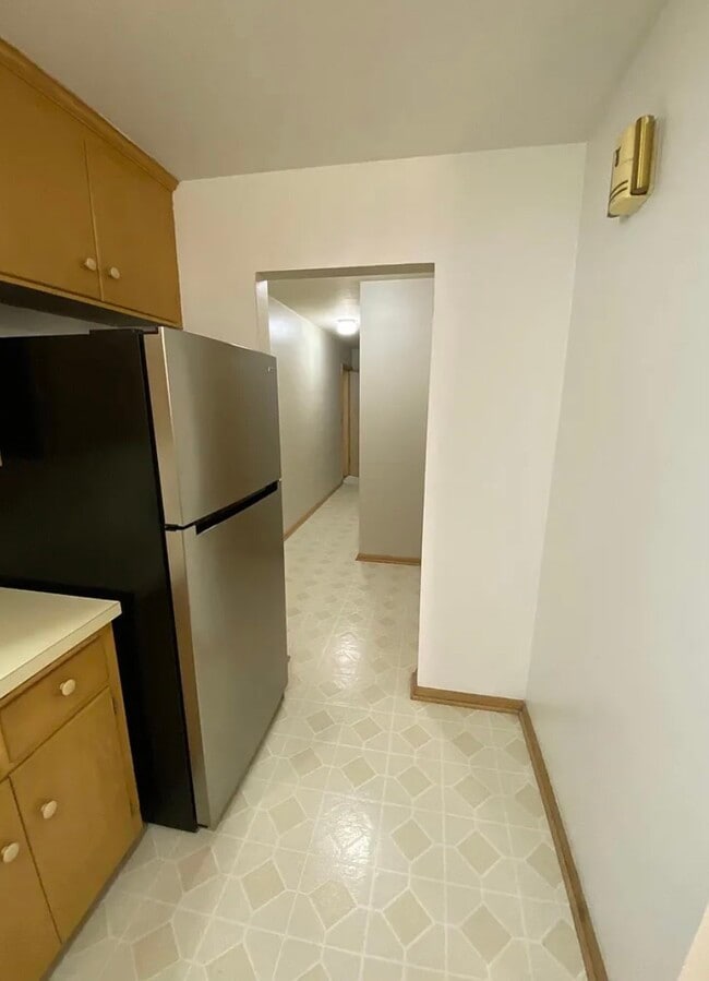 Foto del edificio - 4451 Bloomington Ave