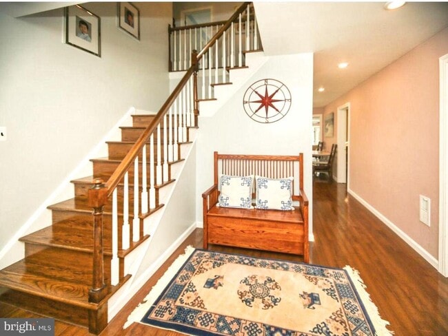 Building Photo - 1120 Cymry Dr