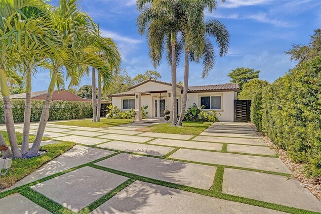 Foto del edificio - 2735 NW 99th St