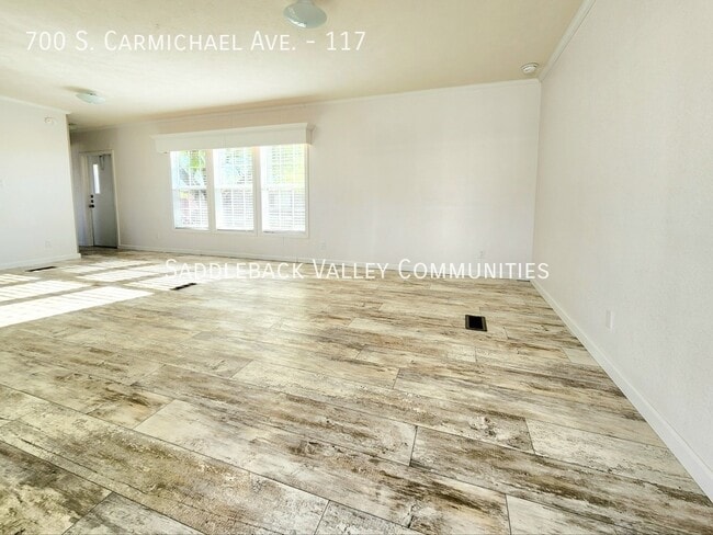Building Photo - 700 S Carmichael Ave