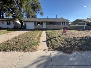 Building Photo - 113 Kiva Rd Building Photo - 113 Kiva Rd