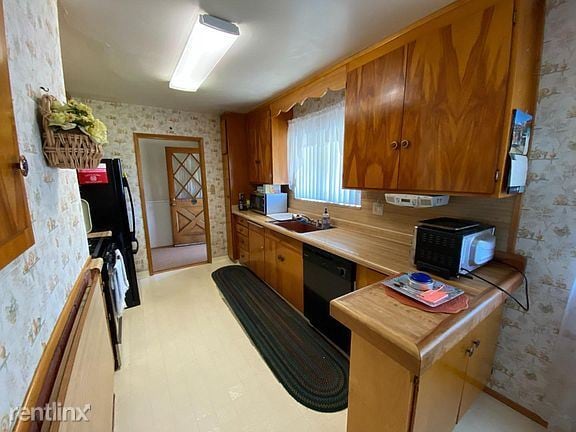Building Photo - 3 br, 2 bath House - 779 Layton St