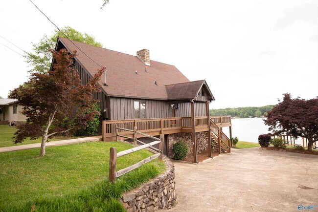 Foto del edificio - 418 Riverton Dr