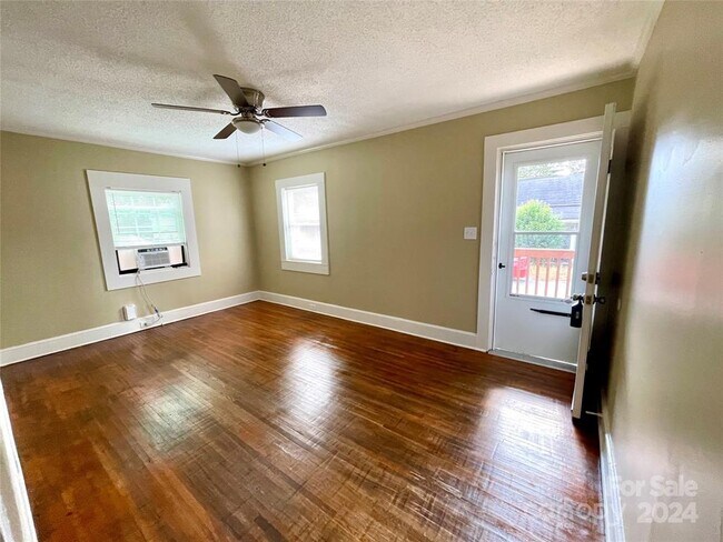 Foto del edificio - 338 Magnolia St NW