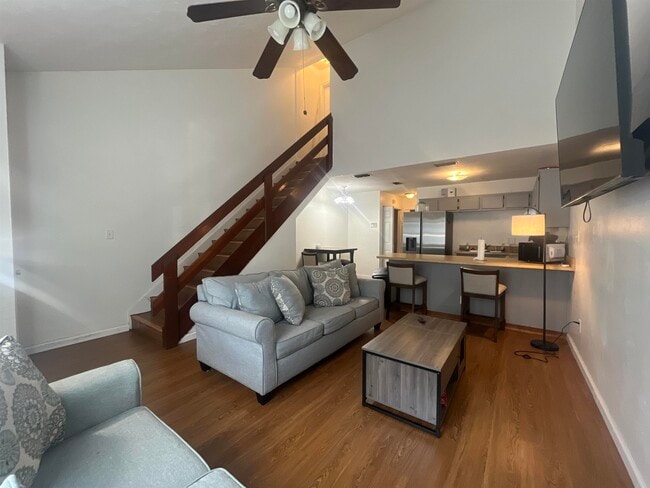 Building Photo - 1119 Ocala Rd