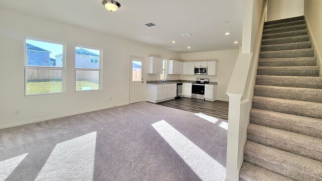 Foto del edificio - 14346 Elkhorn Crest