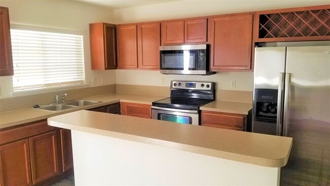 Building Photo - 537 Cabernet Pl